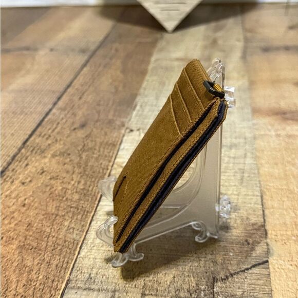 carhartt NYLON DUCK FRONT POCKET WALLET
Color is carhartt brown - Picture 6 of 8